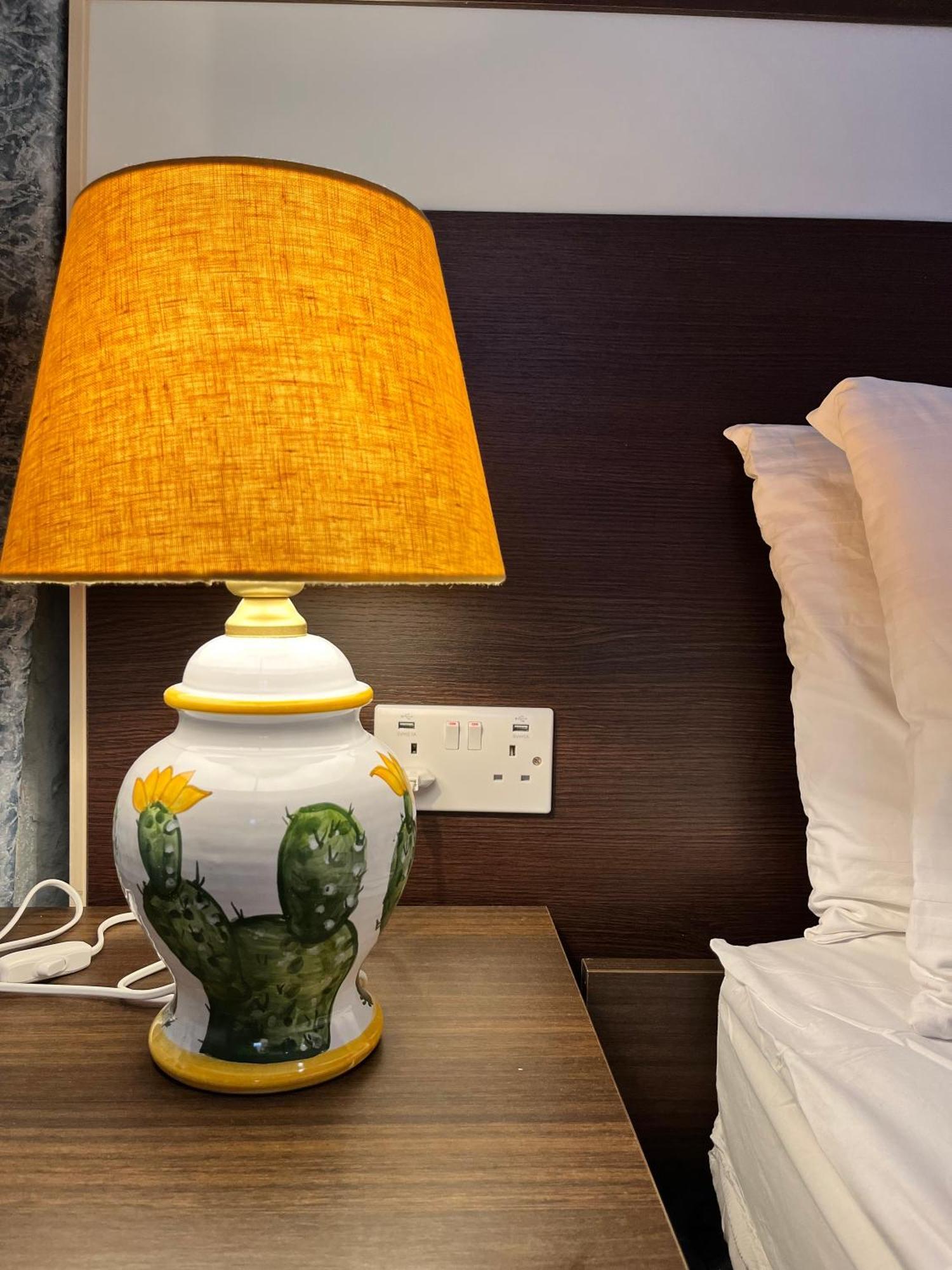 ホテル My Travel House ラバト エクステリア 写真
